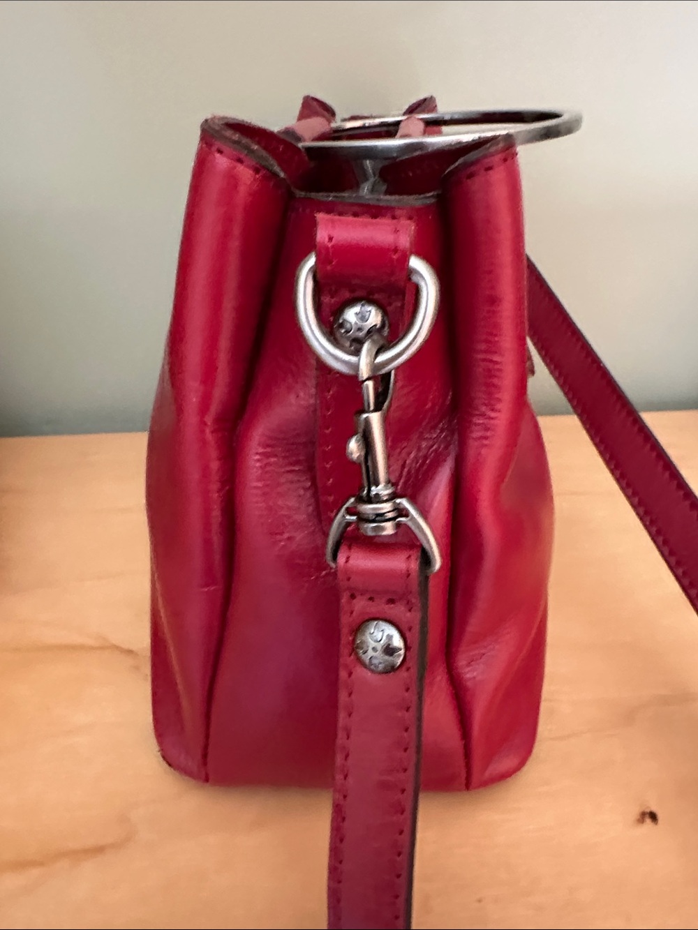Patricia Nash Women's Red Leather Shoulder Bag - - Picture 2 of 11